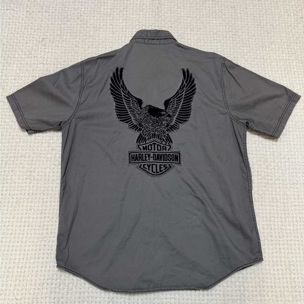 Harley Davidson grey button up shirt, large. Great condition
#biker - Picture 5 of 6